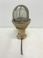 Crouse Hinds EVCX 120 Explosion Proof Hazardous Location Lighting Fixture 31A