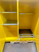 Justrite Flammable Liquid Storage Cabinet 115 Gallon Drum Roller Shelves 899260
