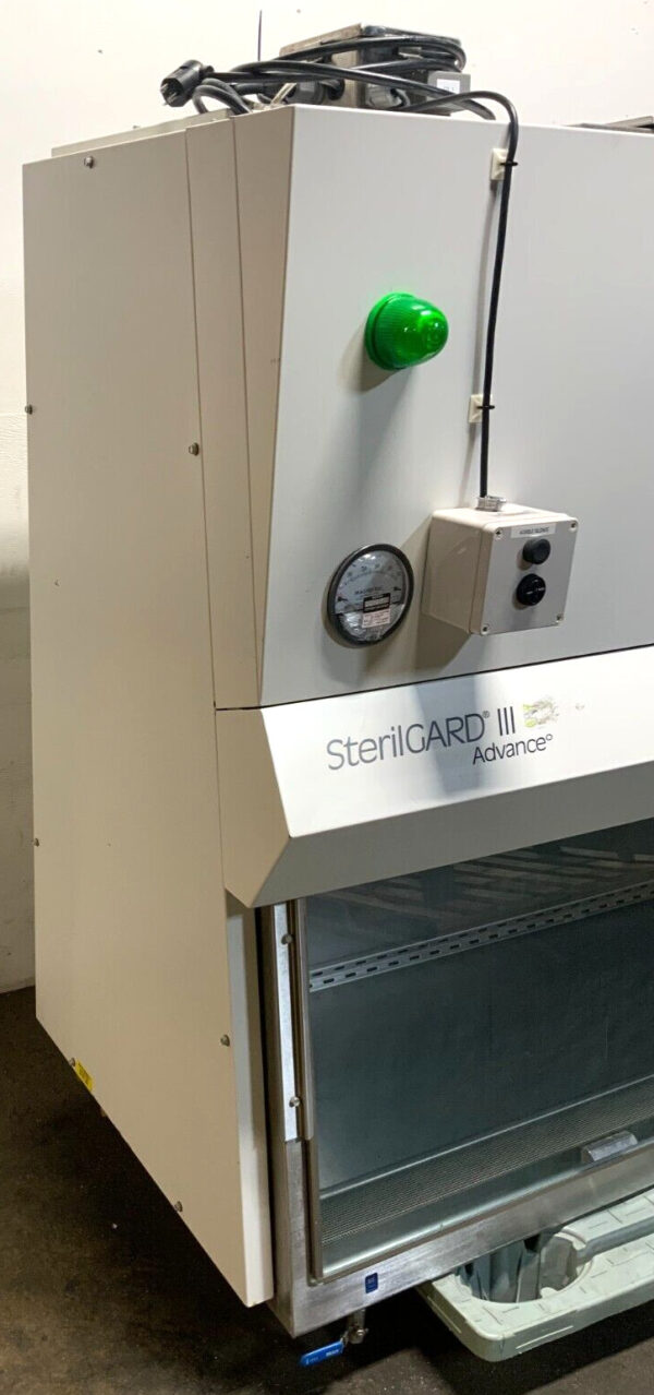 Baker SG603 Sterilgard III Class II A2 6' Biological Lab Safety Cabinet AS-IS