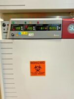 Sheldon Shel Lab 3524 T CO2 Series Air Jacketed Incubator Double Stack D9A