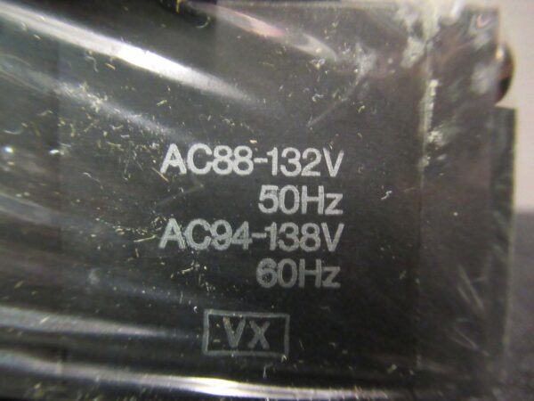 NEW SMC NVFS3400-3F Solenoid Air Operated Pilot Valve Control 110VAC Coil FS4H