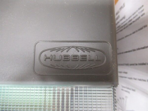 Hubbell PVL3-150P-18-BZ-QSS Perimaliter III Wall Lighting Ballast Mount 150W A7B