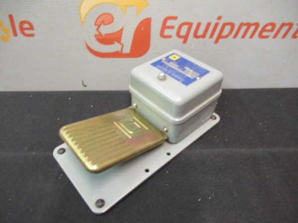 Square D Class 9002 Type CG-2 Foot Switch Standard 115/230V 1HP Series A