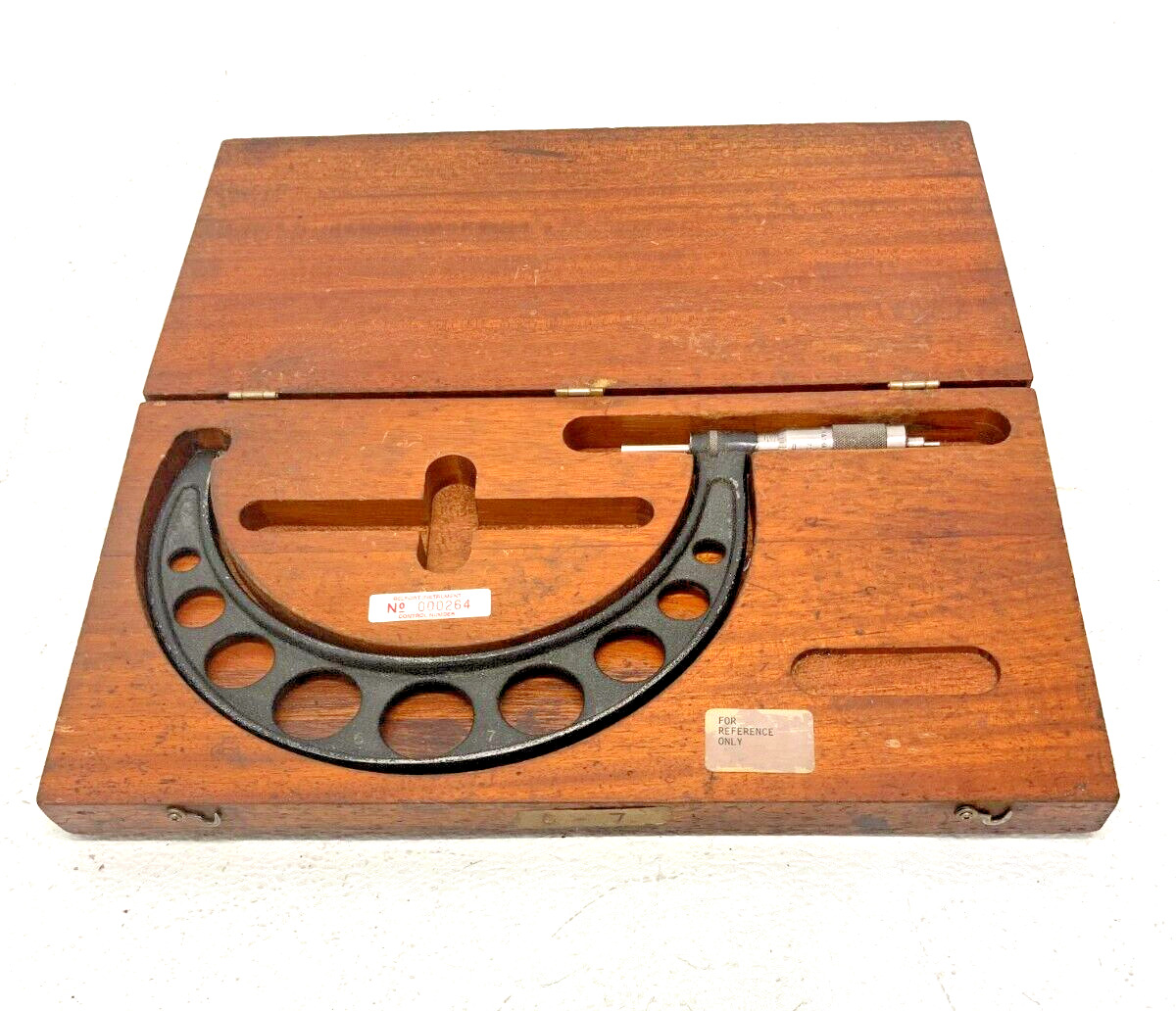 Brown & Sharpe 6-7" Disc Blade Slant Line Machinist Outside Micrometer 262E_0 Brown & Sharpe 6-7" Disc Blade Slant Line Machinist Outside Micrometer 262E