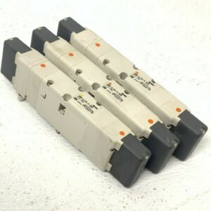 Lot of 3 SMC VSR8-4-FJG-D-3VZR Double Solenoid Valve Position 3 E12B