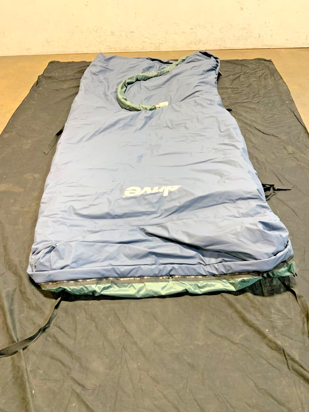 Joerns RestX 1000 APL Alternating Pressure Medical Mattress 36" X 80" 2FLR_1 Joerns RestX 1000 APL Alternating Pressure Medical Mattress 36" X 80" 2FLR