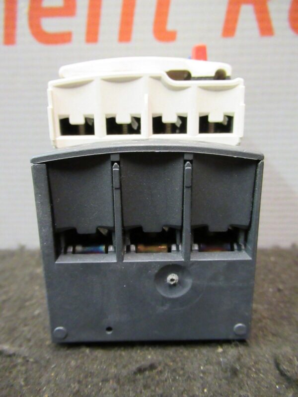 Schneider Electric LC1D32 B7 LRD10 24V Contactor Non Reversing 4-6A Relay Coil