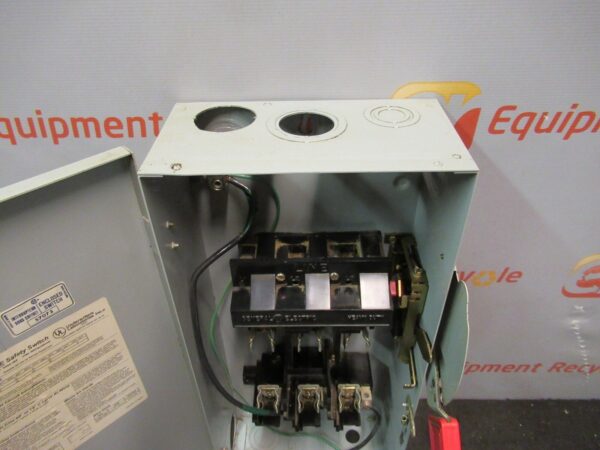GE TH3362 Heavy Duty Safety Switch Enclosure Model 10 60A 600VAC 250VDC