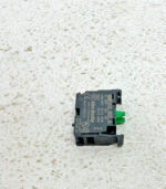 NEW Lot of 16 Allen Bradley 800F-X10 Electric Push Button Contact Block 243I