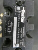 Parker Pneumatic Control Valve 150 PSIG Max 4501A S10DADDX