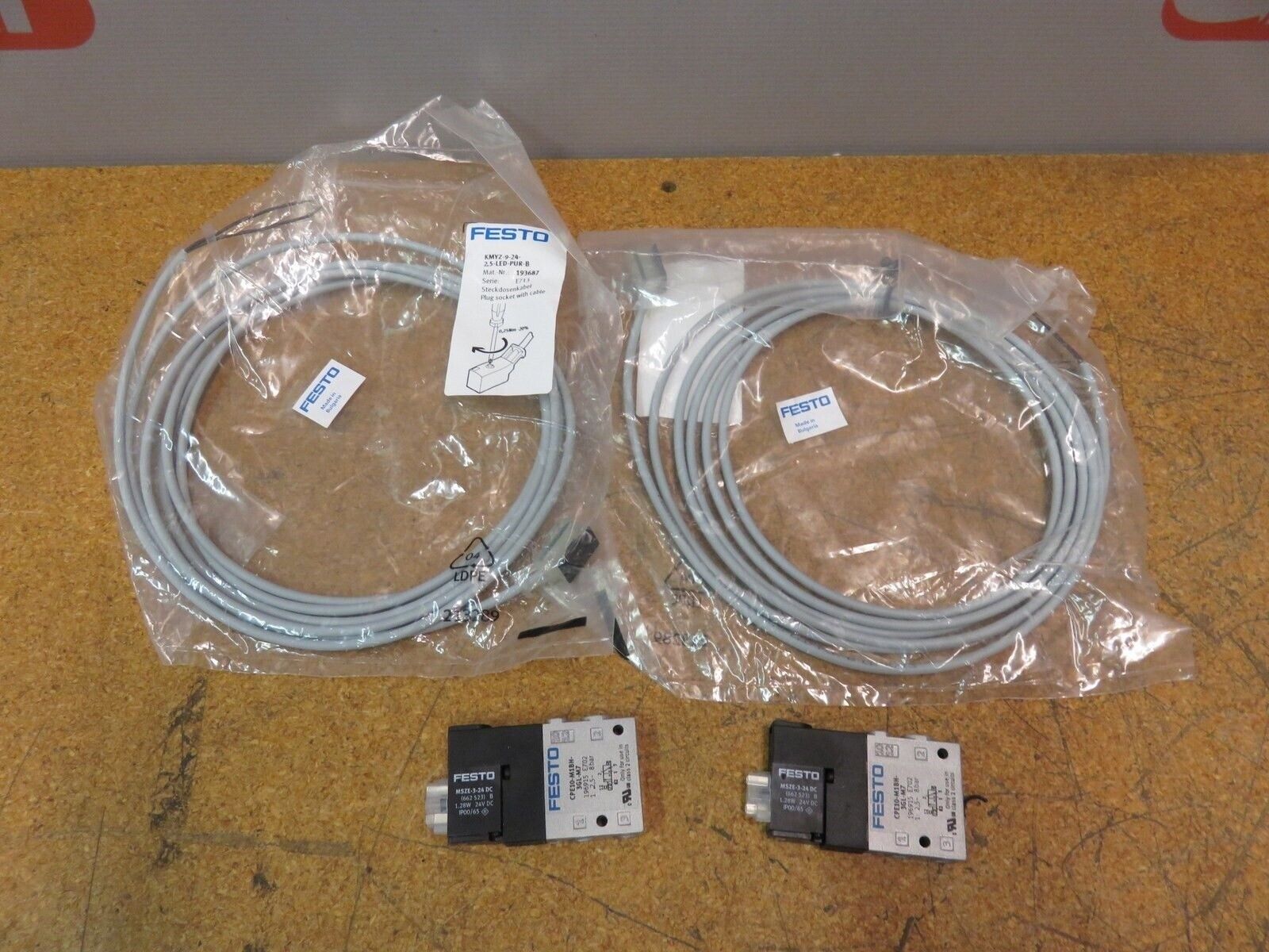 Festo Electric CPE10-M1BH-3G1-M7 Pneumatic Valve Cable KMYZ-9-24 New Lot of 2_0 Festo Electric CPE10-M1BH-3G1-M7 Pneumatic Valve Cable KMYZ-9-24 New Lot of 2