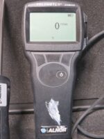 Velometer TSI Alanor AVM410 Thermal Anemometer Alnor Case
