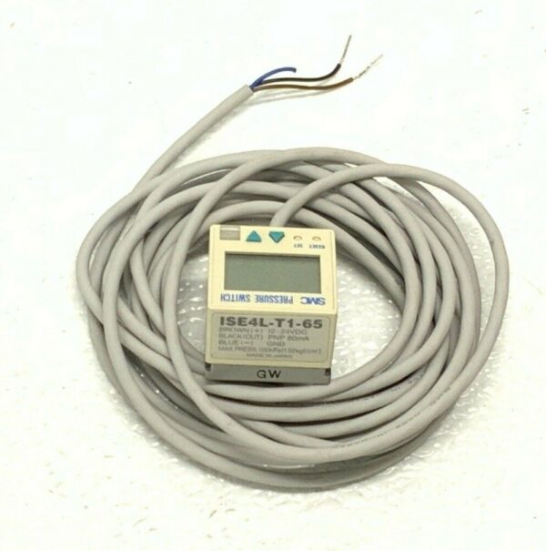 NEW SMC Pneumatics ISE4L-T1-65 Pressure Switch 0-100 kPa 1/8" NPT F PNP 251G