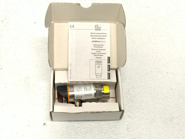 NEW IFM Efector PN7204 010-RBN14-QFRKG Digital Pressure Sensor w/Display 235E