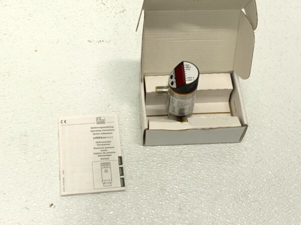 NEW IFM Efector PN7204 010-RBN14-QFRKG Digital Pressure Sensor w/Display 235E