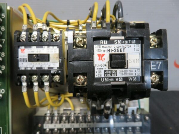 Yaskawa Axis Servo Amplifier Drive Unit Power Supply JZNC-TU09 S46168-1-1