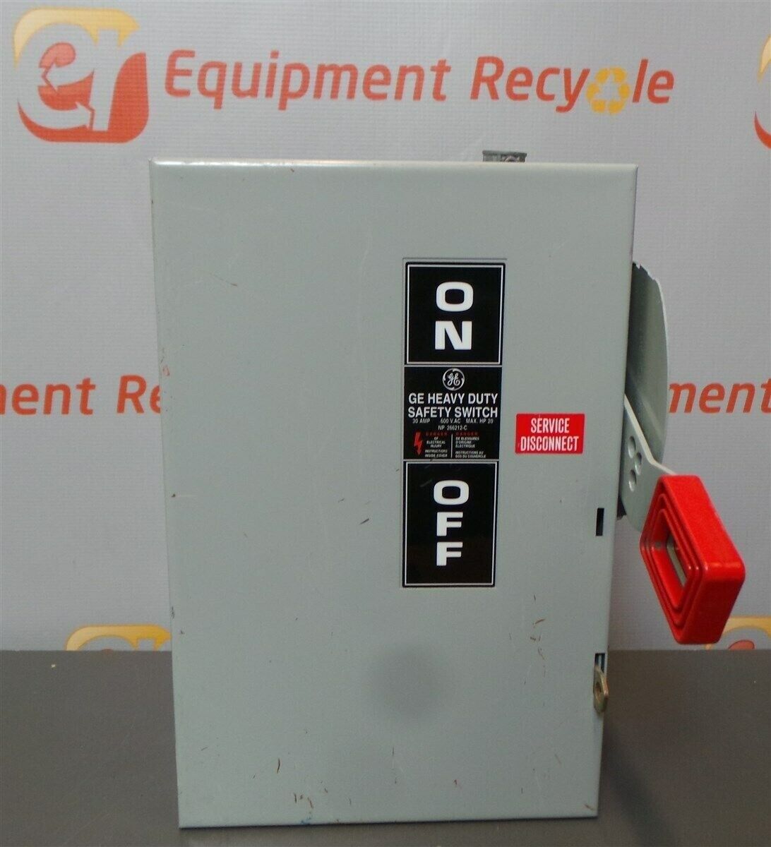 GE THN3361R Heavy Duty Safety Switch - 3 Pole, 3-Wire, 30Amp, 600V - NEMA, New