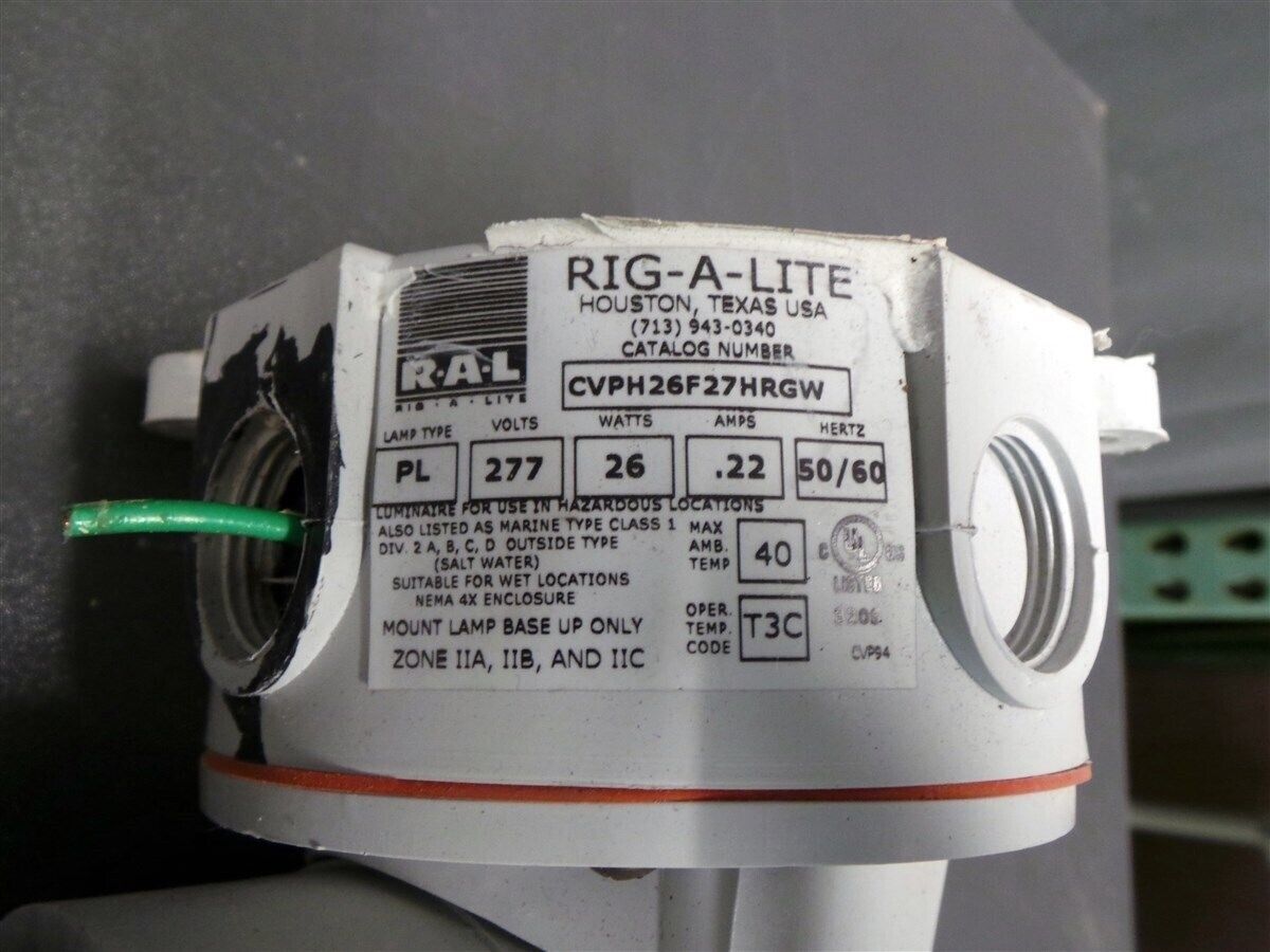 Rig-A-Lite CVPH26F27HRGW Fluorescent Fixture 277V_1 Rig-A-Lite CVPH26F27HRGW Fluorescent Fixture 277V