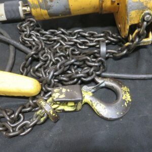 Budgit Chain Hoist 113454-10 2000lb 1 Ton Hook 3Phase Pushbutton Control