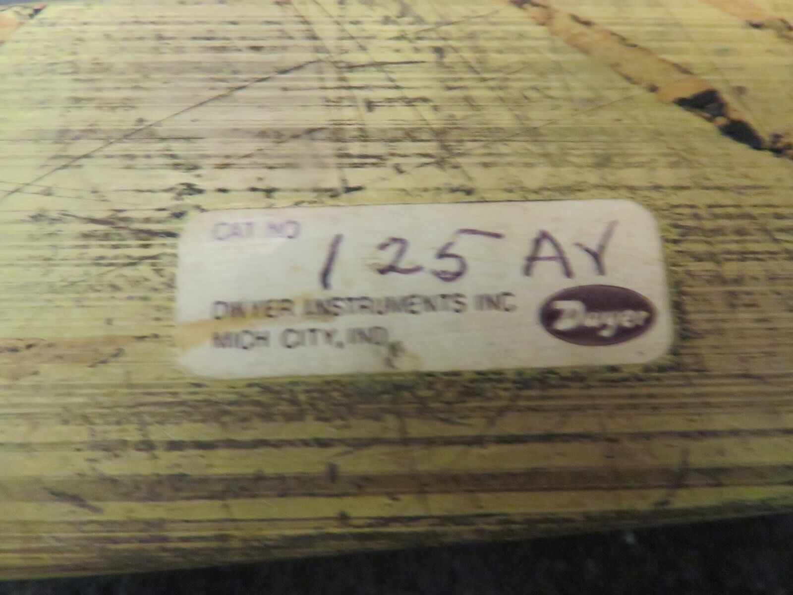Dwyer Instruments 125AY Durablock Plastic Manometer Stationary Draft Gage 4000 _5 Dwyer Instruments 125AY Durablock Plastic Manometer Stationary Draft Gage 4000