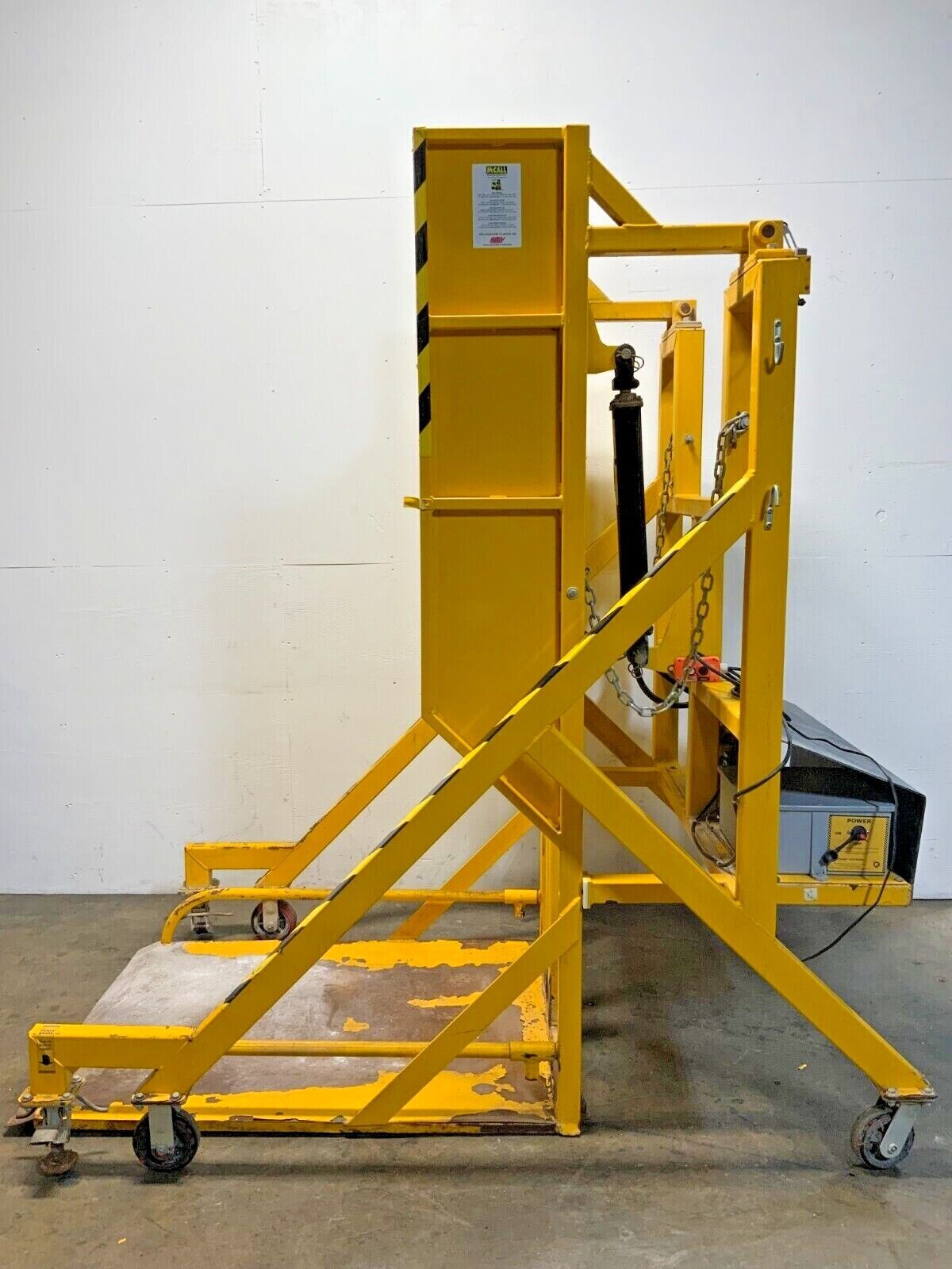 McCall Handling Company Hydraulic Bin Tote Gaylord Hopper Dumper Tipper 115V FLR_3 McCall Handling Company Hydraulic Bin Tote Gaylord Hopper Dumper Tipper 115V FLR