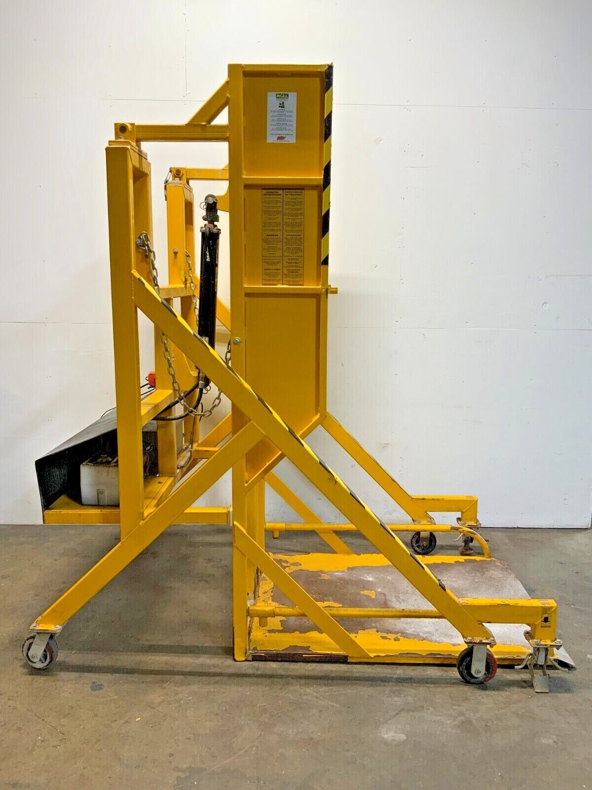 McCall Handling Company Hydraulic Bin Tote Gaylord Hopper Dumper Tipper 115V FLR_5 McCall Handling Company Hydraulic Bin Tote Gaylord Hopper Dumper Tipper 115V FLR