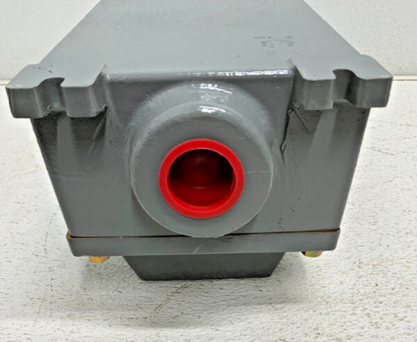 NEW Allen-Bradley 609U-BEB Hazardous Location Manual Starting Switch NEMA 1 32C