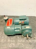 Reeves Reliance Electric X-V MFC111 Moto Drive 1.5HP 18:1 Gear Ratio J8B