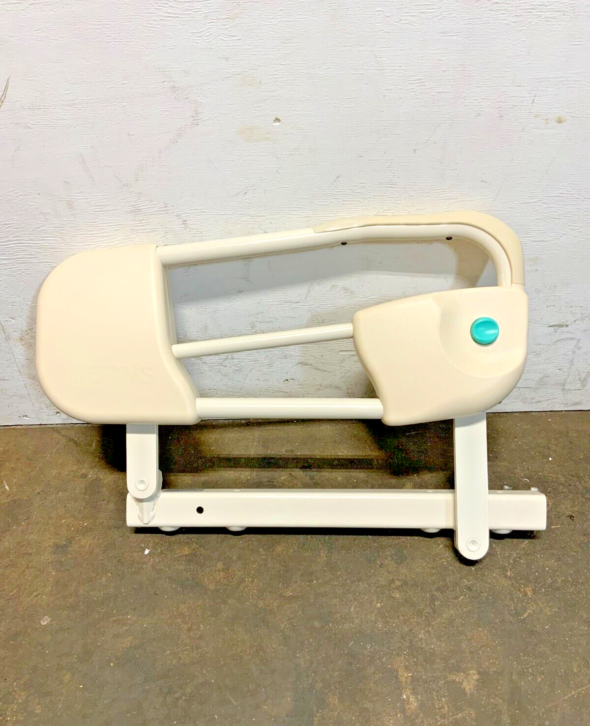 NEW Joerns F17TMAL F17TM 1 Pair Half Length Assist Device Bed Side Rail 202C_2 NEW Joerns F17TMAL F17TM 1 Pair Half Length Assist Device Bed Side Rail 202C