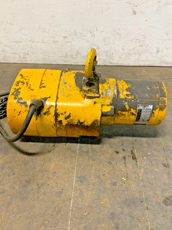 Budgit 113454-5 Chain Hoist 2000Lb 1 Ton 5' 8FPM 3PH 1/2HP Push Button Control