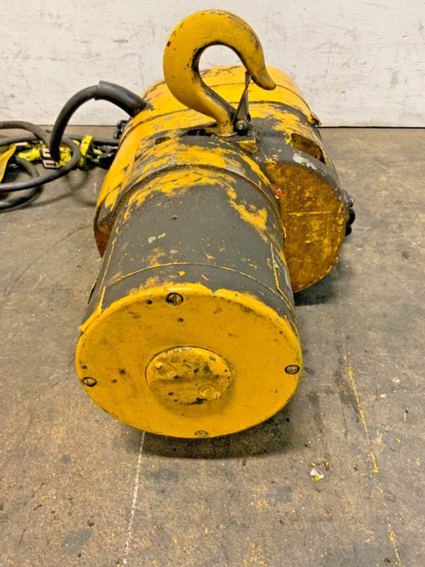 Budgit 113454-5 Chain Hoist 2000Lb 1 Ton 5' 8FPM 3PH 1/2HP Push Button Control