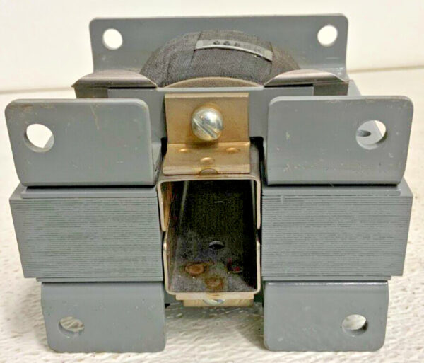 New Eaton Cutler-Hammer 10370H358 Size D AC Solenoid Series A 440V 60HZ 263G