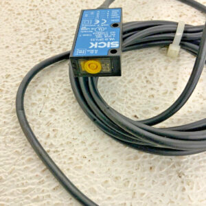 NEW Sick Wl9-2P131 Photo Electric Retro-Reflective Reflex Sensor Switch 10-30V