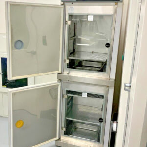 VWR Scientific 2550 CO2 2-Door Double Dual Stacked Laboratory Lab Incubator