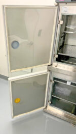 VWR Scientific 2550 CO2 2-Door Double Dual Stacked Laboratory Lab Incubator
