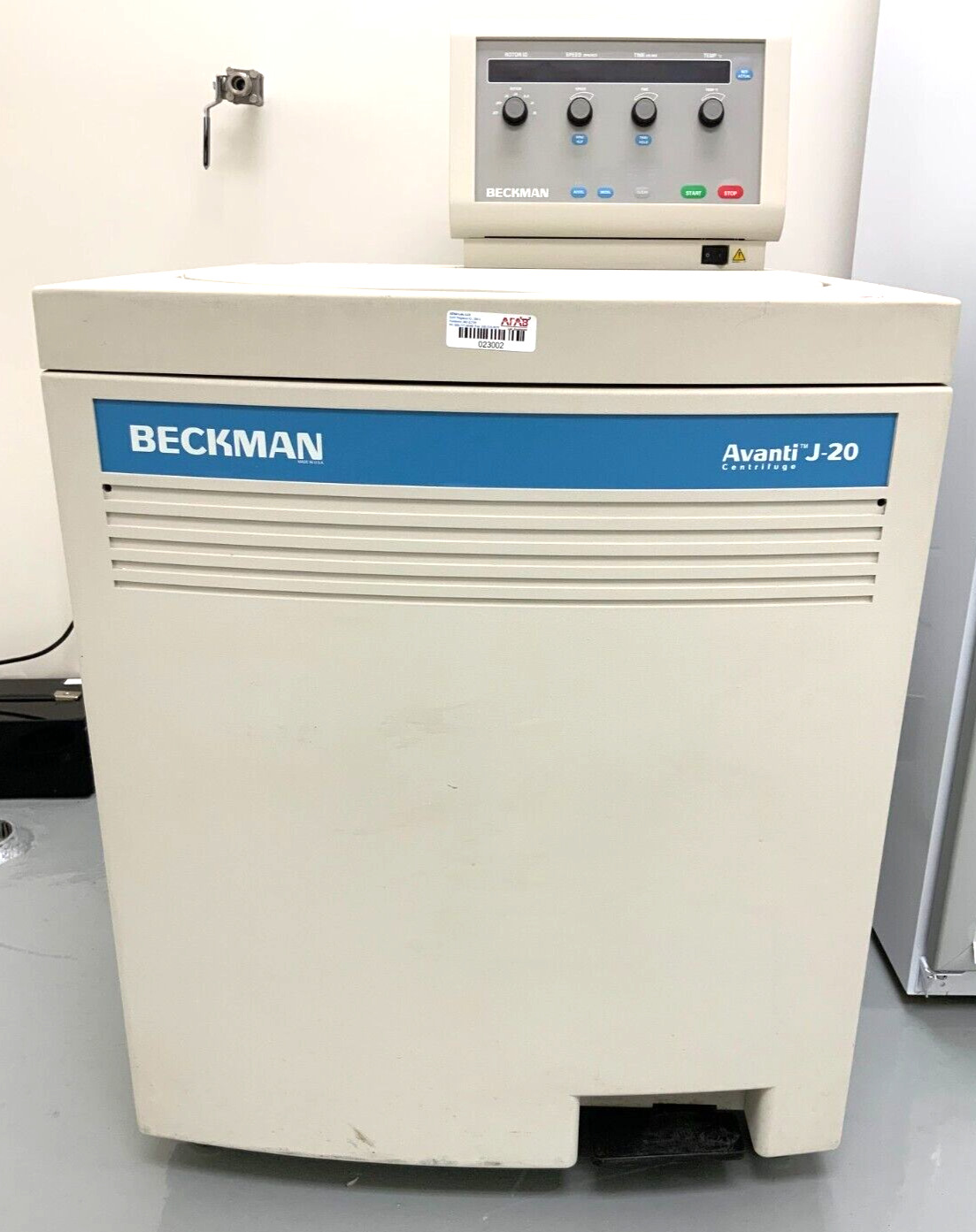 Beckman Avanti J-20 363126 High Speed Refrigerated Floor Lab Centrifuge AS-IS_0 Beckman Avanti J-20 363126 High Speed Refrigerated Floor Lab Centrifuge AS-IS