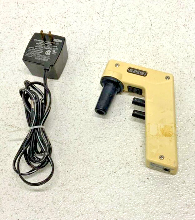Drummond Scientific Portable Pipet-Aid XP Controller Pipette w/ Charger 261F_0 Drummond Scientific Portable Pipet-Aid XP Controller Pipette w/ Charger 261F