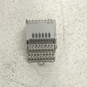 Siemens TXM1.6R-M Apogee Automation I/O PLC Output 6 Relay Module Terminal 243I
