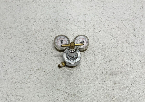 Puritan AirGas Medical Model 17 PN 0-291701-XX Compressed Gas Regulator 253E