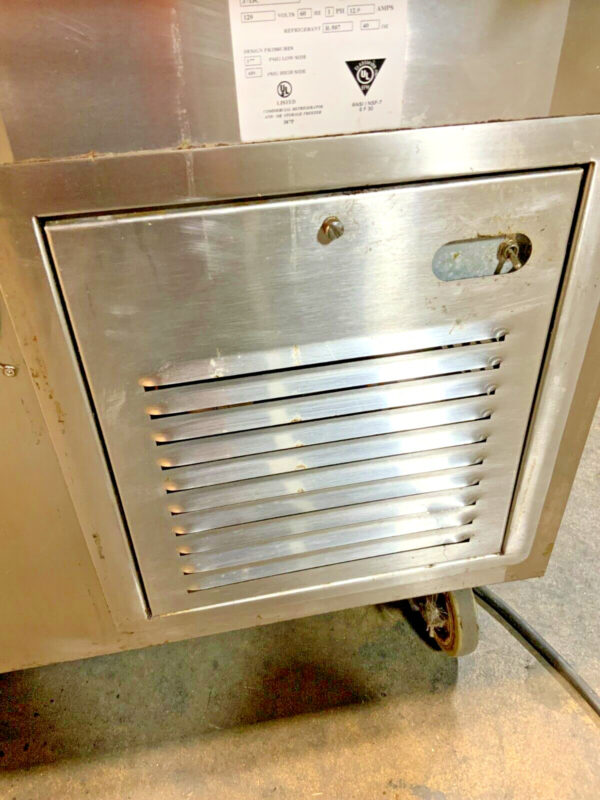 Aladdin J713C Temp-Rite 90" X 30" Refrigerated 6 Pan Cold Food Serving Counter