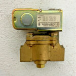 Dayton Electric 3A437 Grooved Brass Solenoid Valve 1" Diameter 6X542 Coil 64B