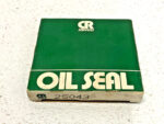 Lot of 9 CR Industries Oil Seals (1) 25043, (3) 24986, (2) 16072, (3) 8060