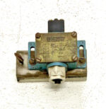 Lot of 2 Crouzet Type 838330 Limit Switch 10A 380V IP66 IEC 337-1 VDE 0660 263F