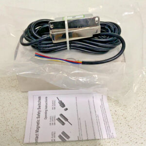 NEW IDEM CMR-138030 Non Contact Interlock Safety Switch with Spare Actuator