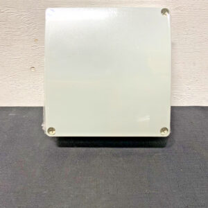 NEW Box of 8 Inovonics 02845 P Plastic Outdoor Enclosure Repeater Housing 224B