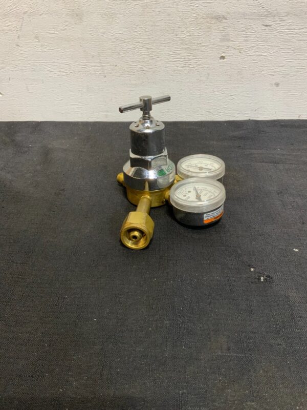 Meti Concoa 806 5506 Medium-Heavy Duty Oxygen Regulator 264D