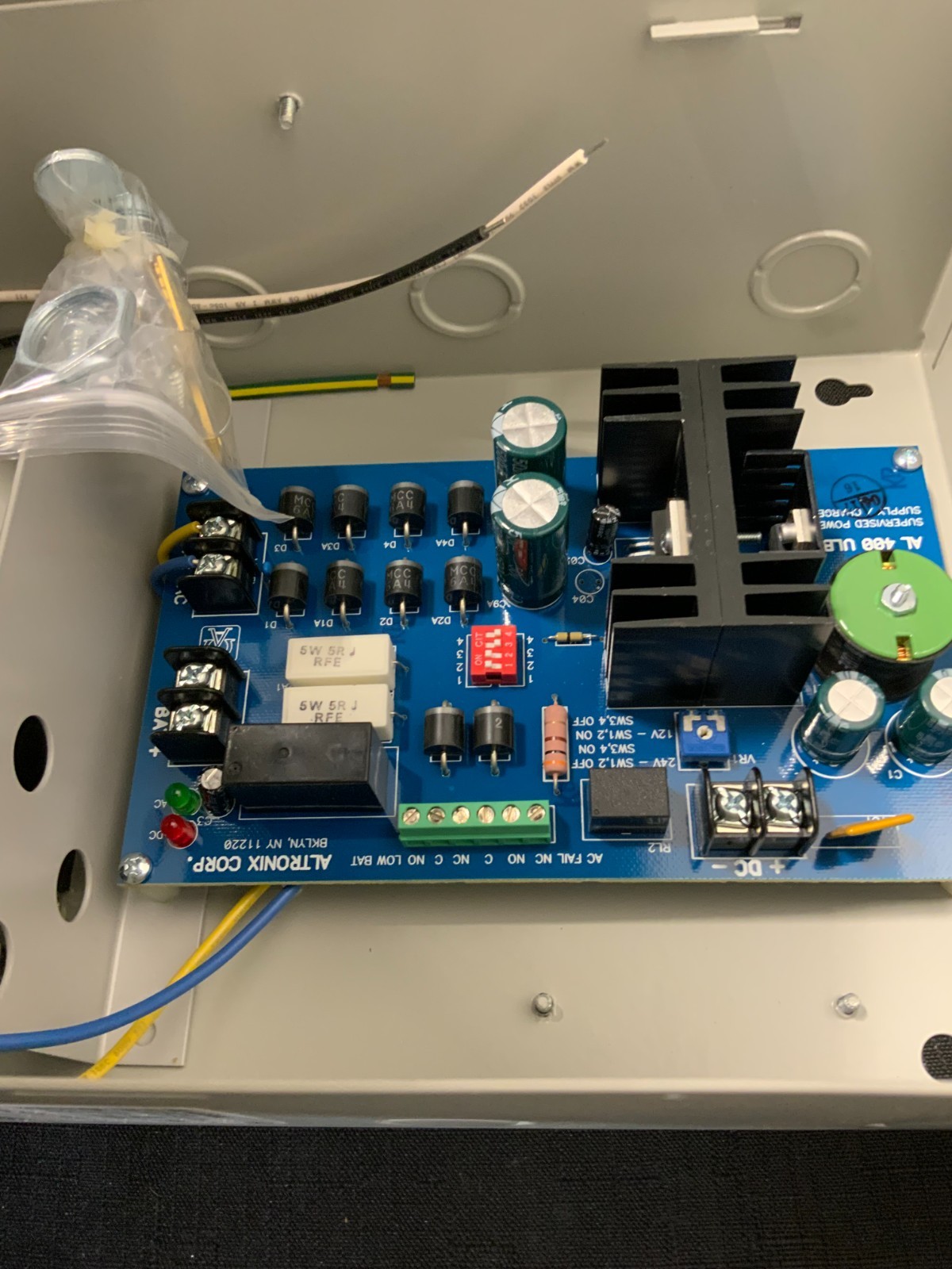 NEW Altronix AL400UL Power Supply Battery Charger Class 2 Output 12VDC/24VDC 16C_7 NEW Altronix AL400UL Power Supply Battery Charger Class 2 Output 12VDC/24VDC 16C
