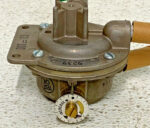 NEW Johnson Controls R-317-6 Air Flow Controller Direct Acting 0.3-6WG 257E