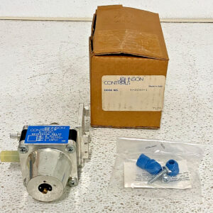 NEW Johnson Controls R-3030-1 Reverse Acting Booster Relay Pressure Selector