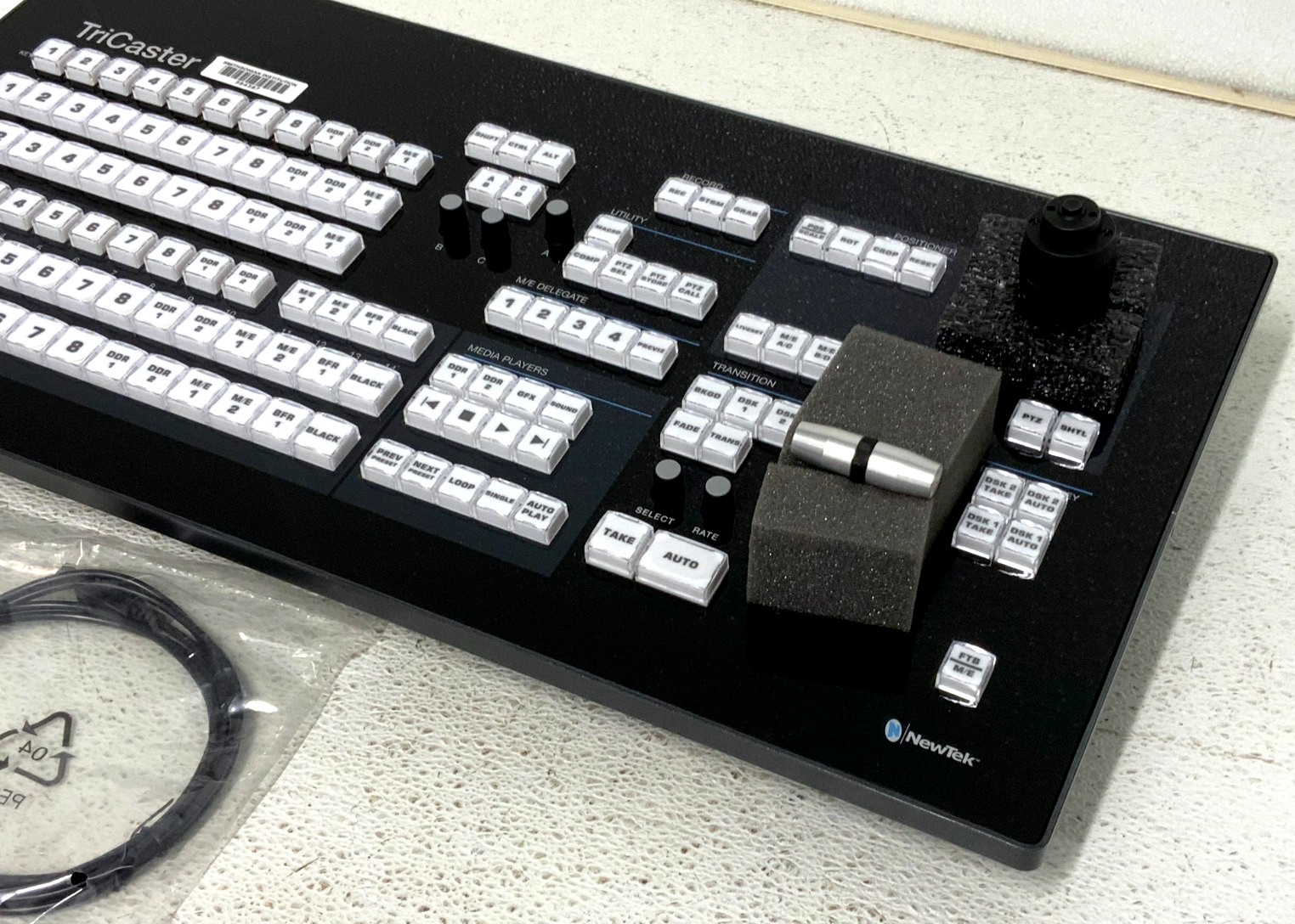 NewTek Tricaster TC1 Small Panel Control Surface for Production Rev-09 A10B_2 NewTek Tricaster TC1 Small Panel Control Surface for Production Rev-09 A10B